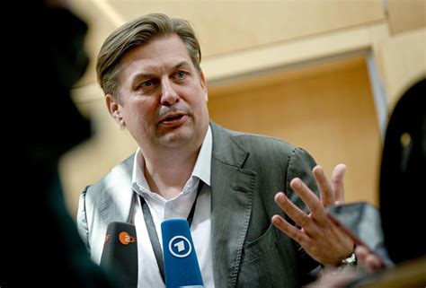 German Lawmaker Demands Home Sales Before Elderly Care Benefits to Address Welfare Crisis